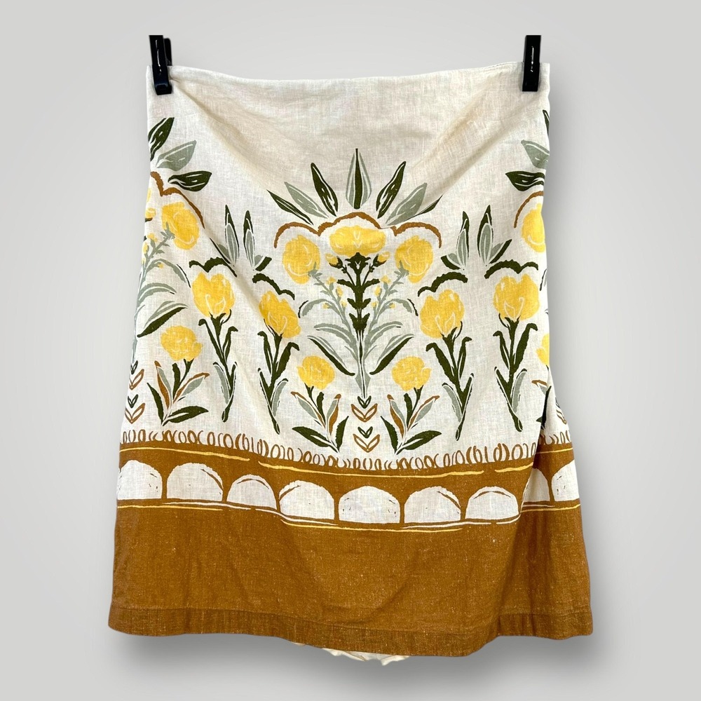 Abercrombie & Fitch White Floral Print Skort with Mustard Hem